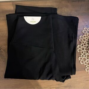 NWT Aerie Offline Real Me Flares Size M Black